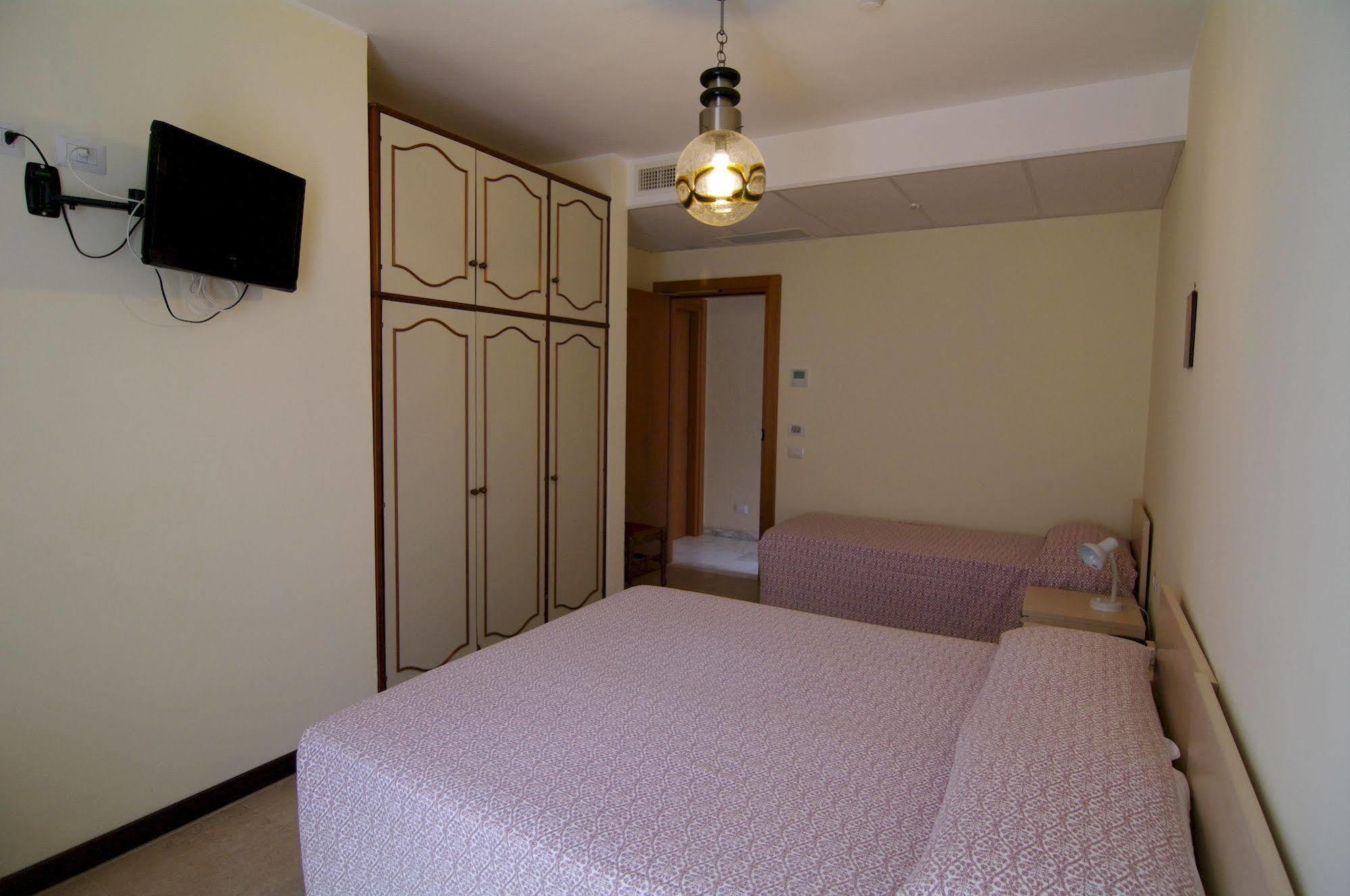Albergo Mp Noli Exterior photo